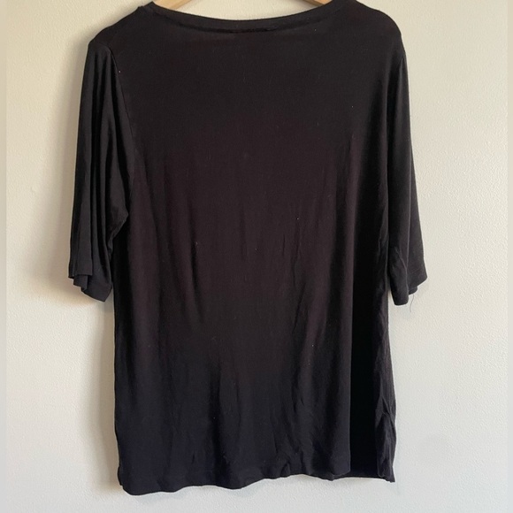 Black Soft  & Flowy Short Sleeve T-shirt Top - Picture 4 of 5